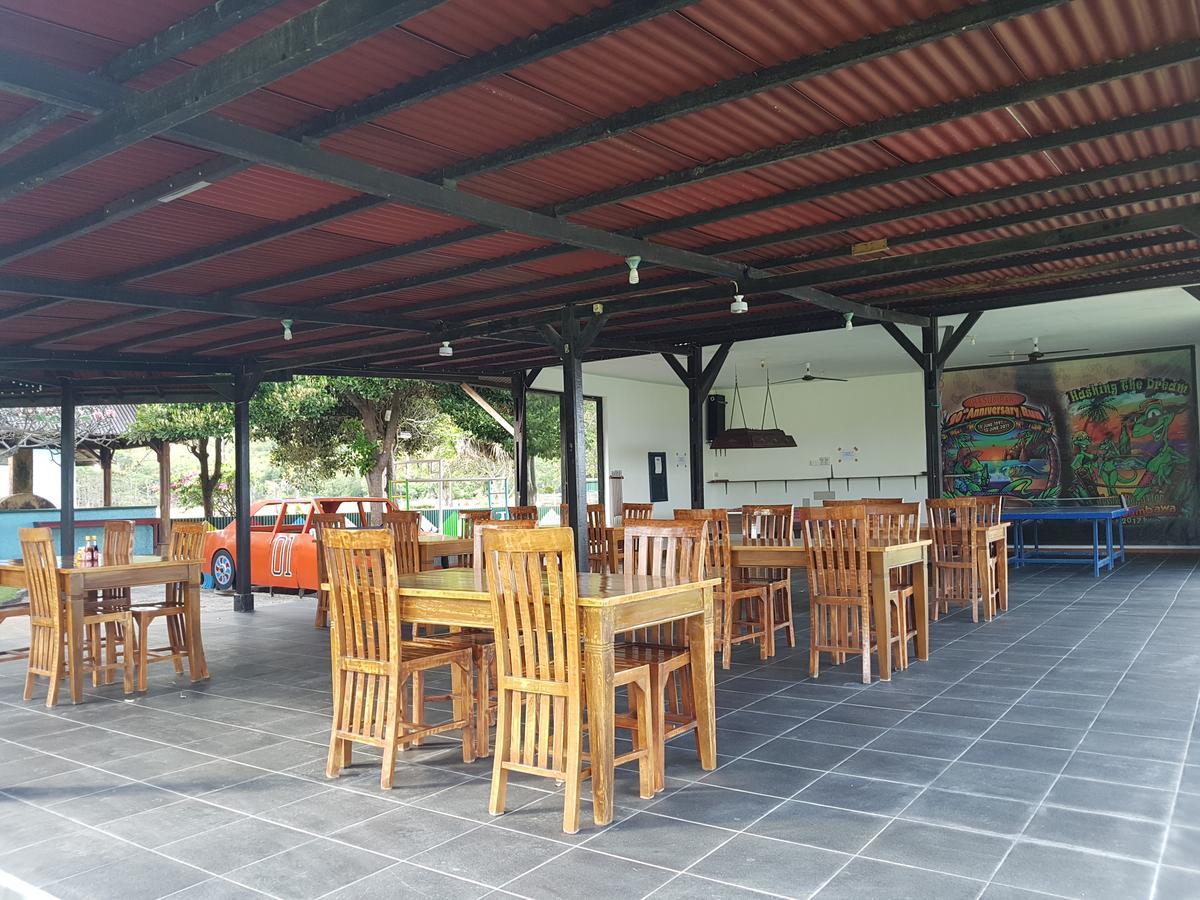Yoyo'S Hotel Sekongkang Ngoại thất bức ảnh